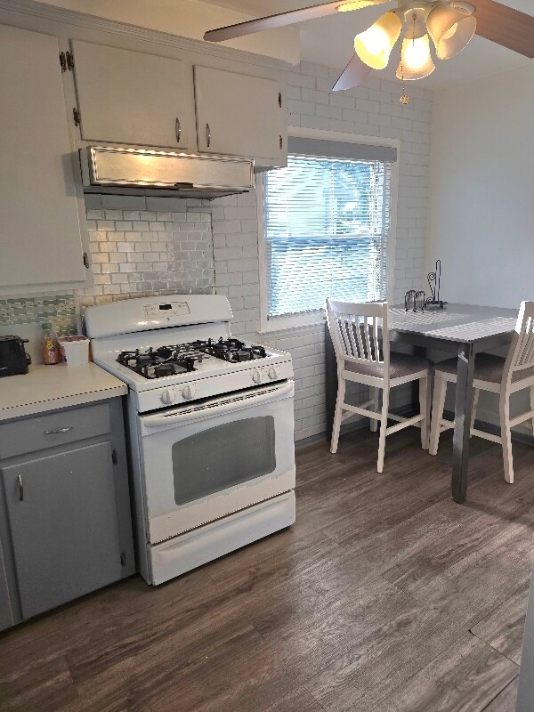 Building Photo - 27139 Penn St