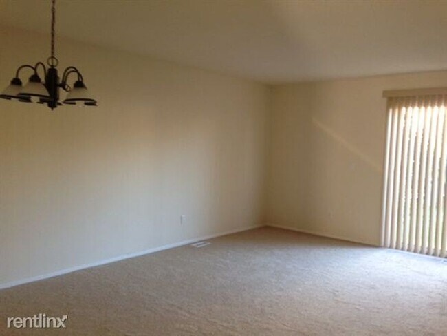 Foto del edificio - 2-Bed Condo in Chapel Hill – Dual Master Suites!