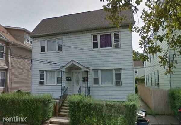 Building Photo - 425 N 13th St