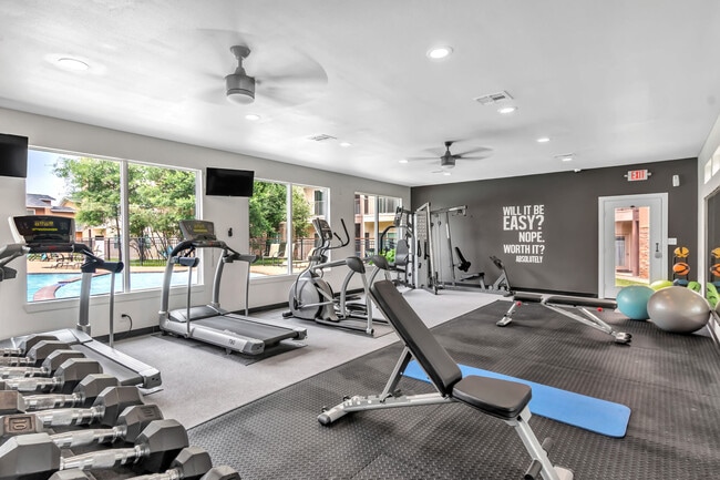 Photo - Regency Gardens Apartments