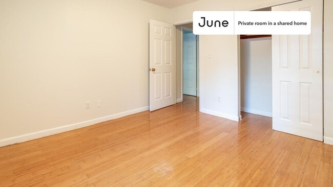 Foto del edificio - Room in Shared 4 bed/2 bath home