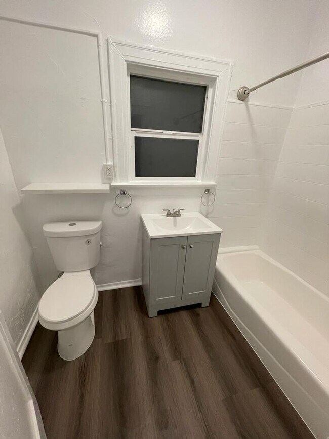 Foto del interior - Mediterranean Sea Partners, LLC