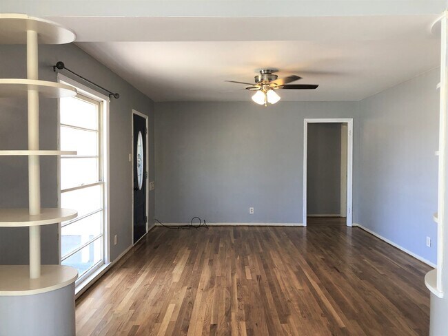 Foto del edificio - 203 La Salle Dr