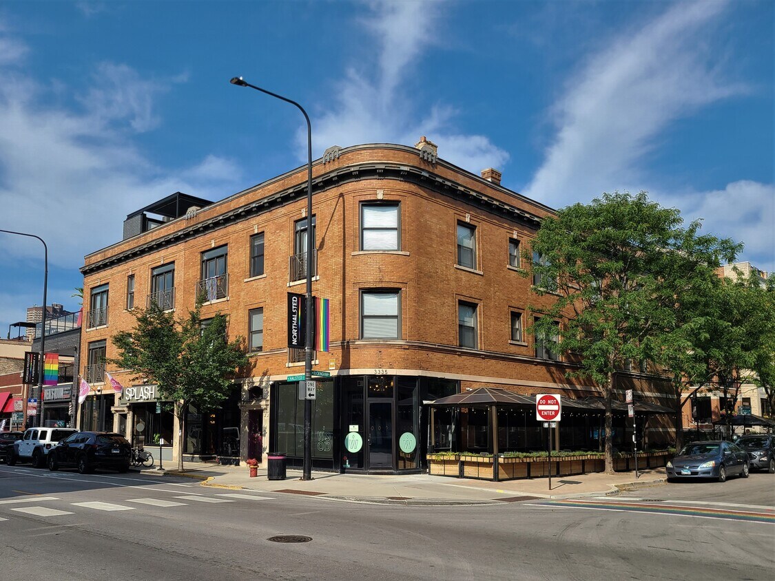 3337 N Halsted St Unit 2, Chicago, IL 60657 3337 N Halsted St Chicago