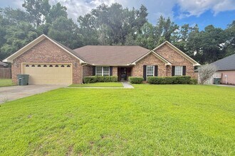Building Photo - 1130 Montclair Dr
