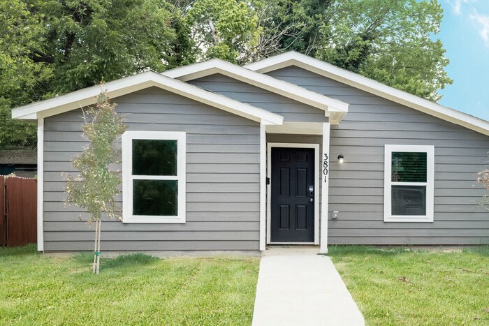 Foto principal - 3801 Crozier St