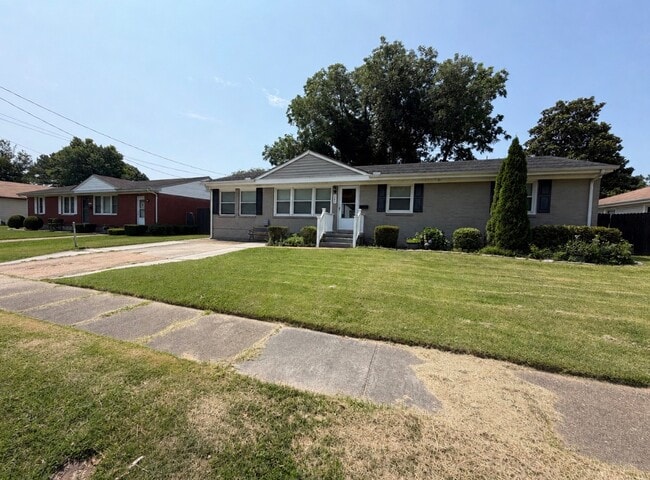 Photo - 3561 Orange St House