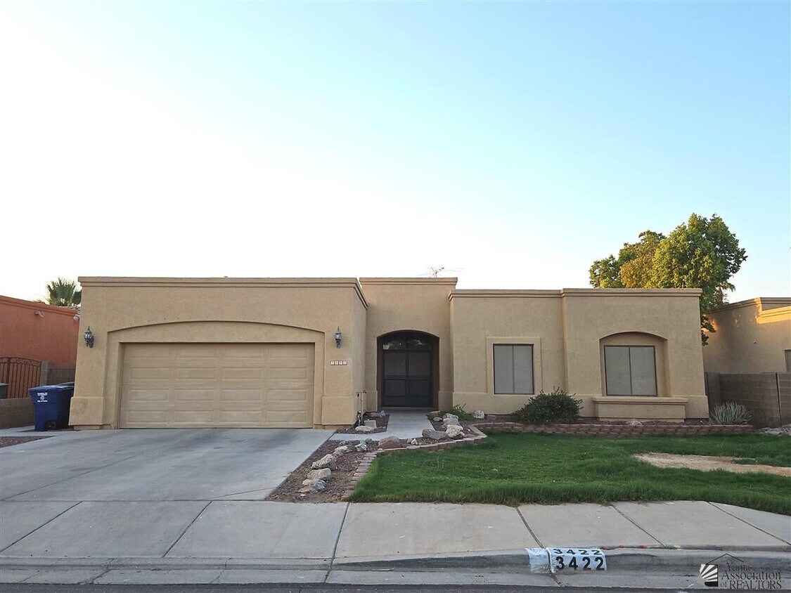 Primary Photo - 3422 W 16th Ln