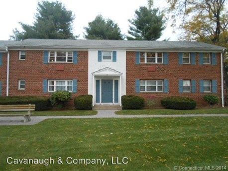 Primary Photo - 11 Colonial Dr