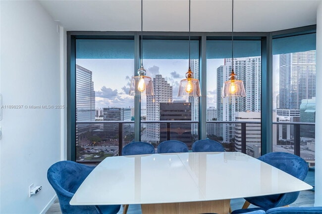 Foto del edificio - 801 S Miami Ave