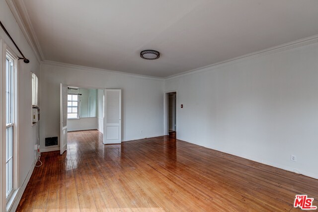 Building Photo - 201 S Doheny Dr