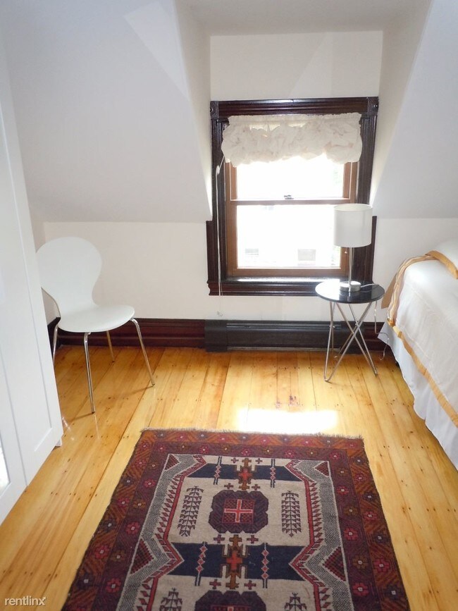 Building Photo - 2 br, 1 bath  - 195 Erie St