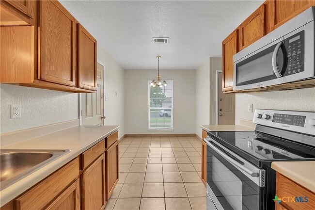Building Photo - 2510 Caprice Dr