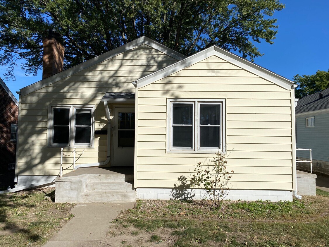 1112 S Mulberry St, Sioux City, IA 51106 House Rental in Sioux City
