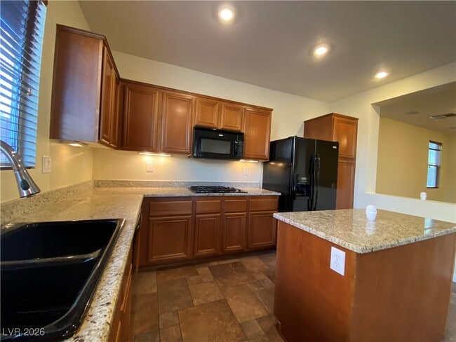 Building Photo - 11046 Fort Bowie St