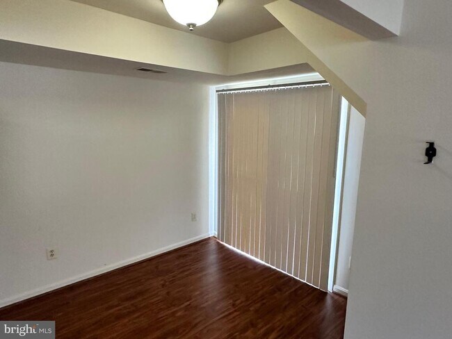 Foto del edificio - 9685 Hagel Cir