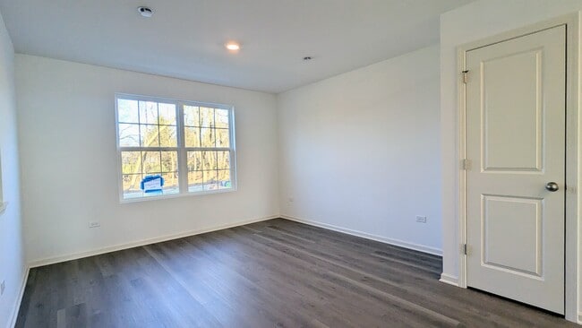 Foto del edificio - 1392 Foxglove Dr