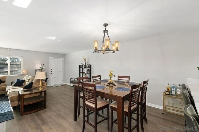 Foto del edificio - Premium Gated Townhome in Bonita Willows — A Perfect Blend of Comfort & Lifestyle