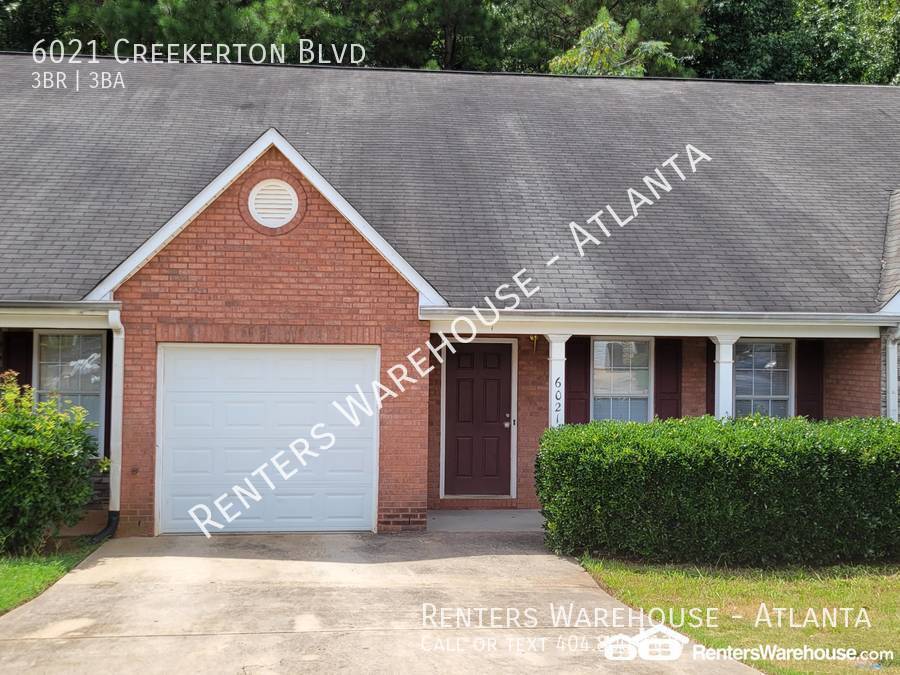 Primary Photo - Spacious 3 Bedroom Townhome in Mcdonough