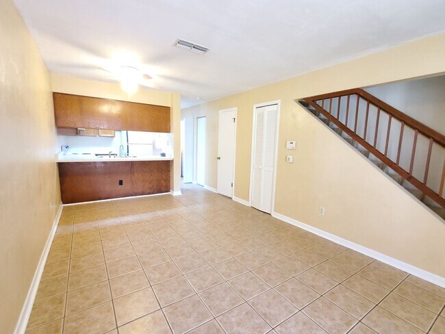 Foto del edificio - 2 bedroom, 1,5 bathroom townhouse in Mill Run