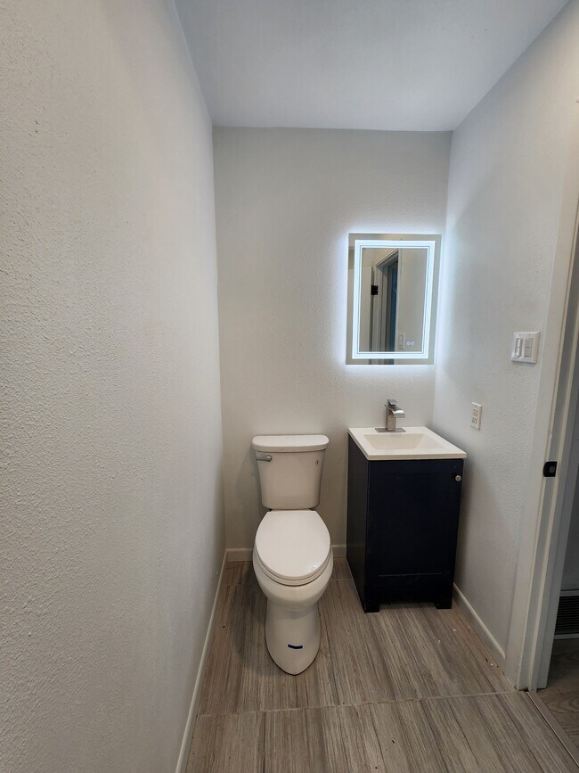 Foto del edificio - 103 Brentwood Dr