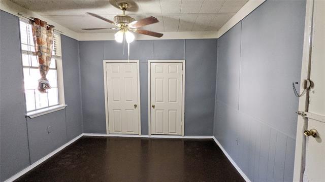 Building Photo - 3807 Emerald Dr