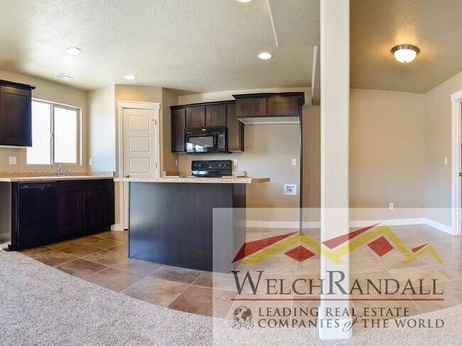 Foto del edificio - Beautiful 3 Bed 2 Bath Townhome in Harrisv...