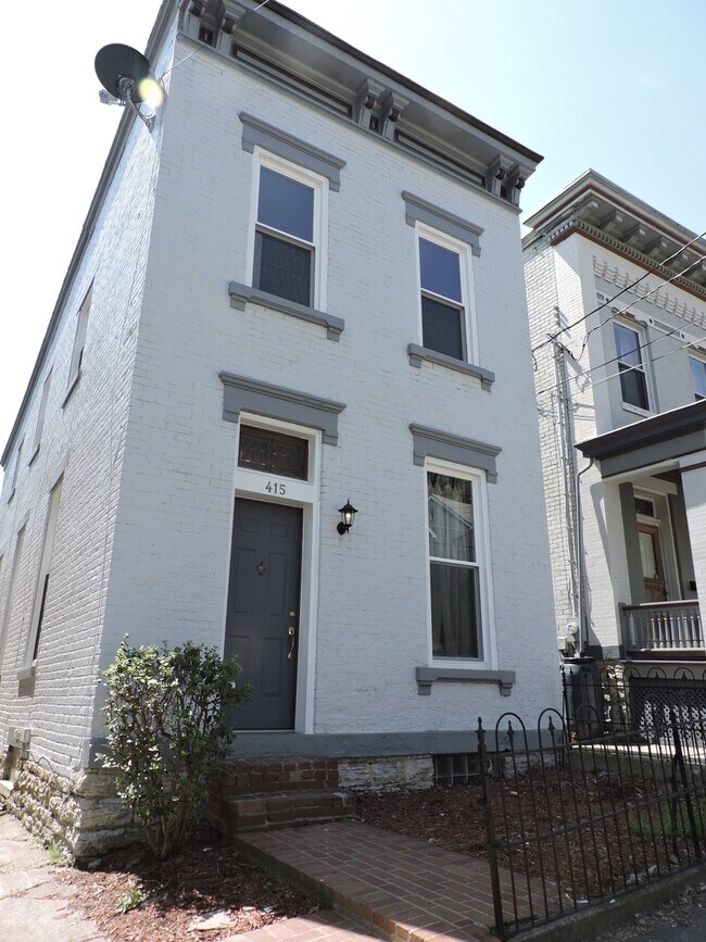 Photo - 4 bed/1.5 bath Rental Mins. from UC Only $... House