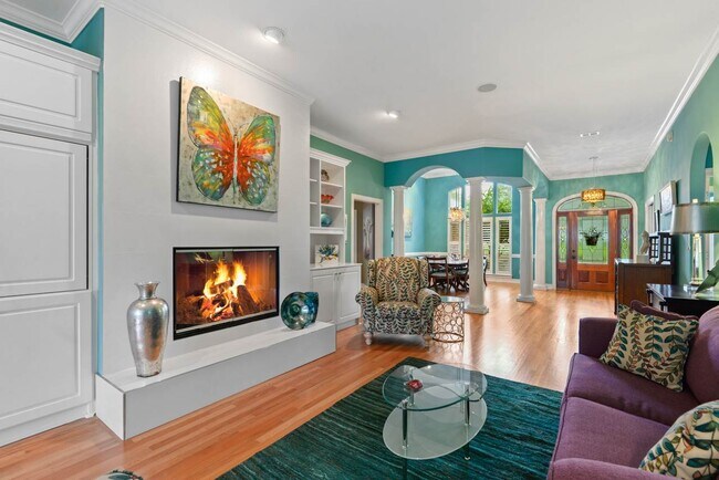 Foto del edificio - 414 Summerbrooke Dr