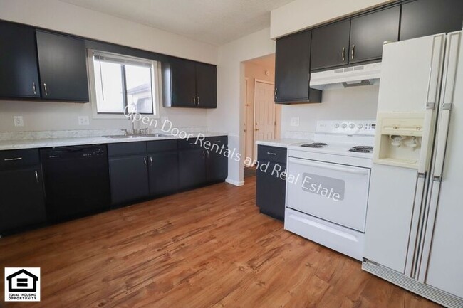 Foto del edificio - 4934 Vermont Ln