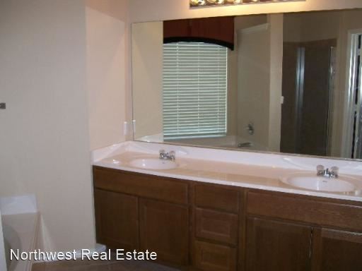 Building Photo - 4 br, 2.5 bath House - 8734 Sarasota Woods