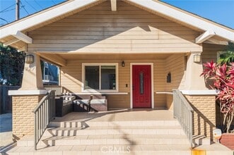 Building Photo - 727 Gaviota Ave