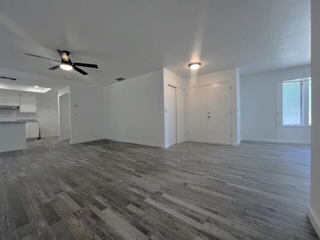 Building Photo - 8500 Sunrise Woods Way