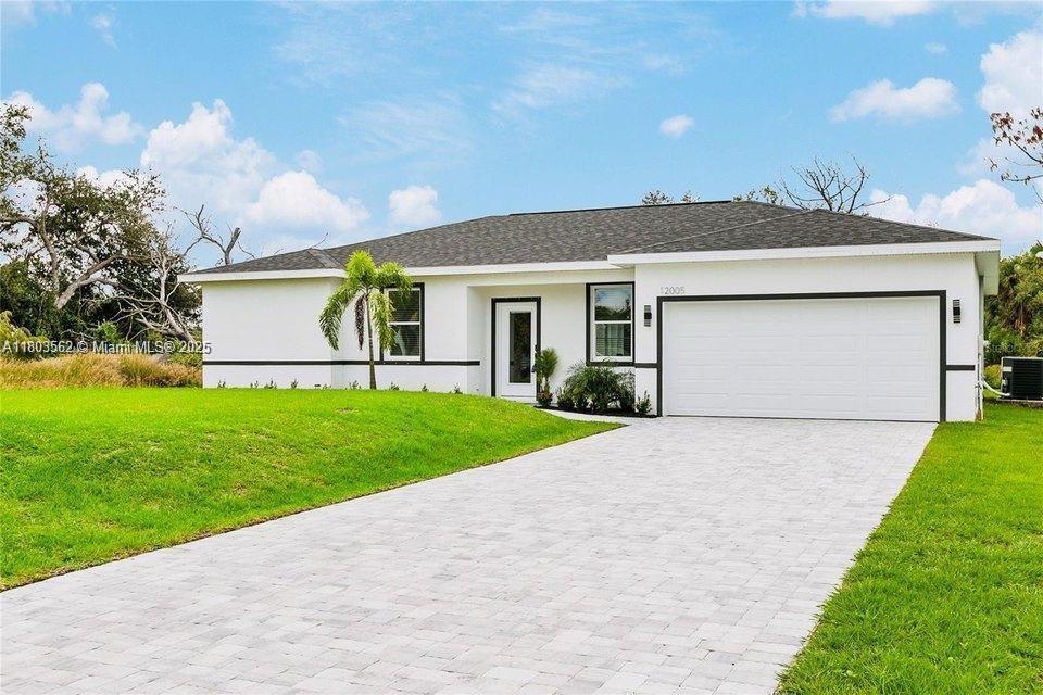 Foto principal - 7137 Benson St