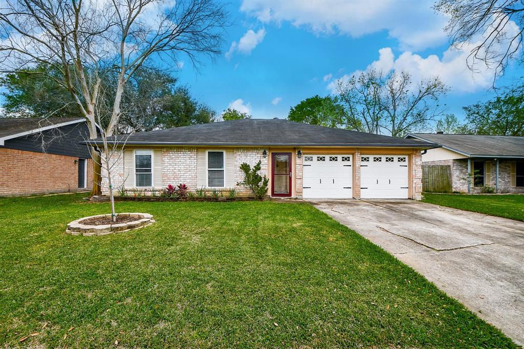 2835 Heritage Bend Dr, ster, TX 77598 House Rental in ster, TX
