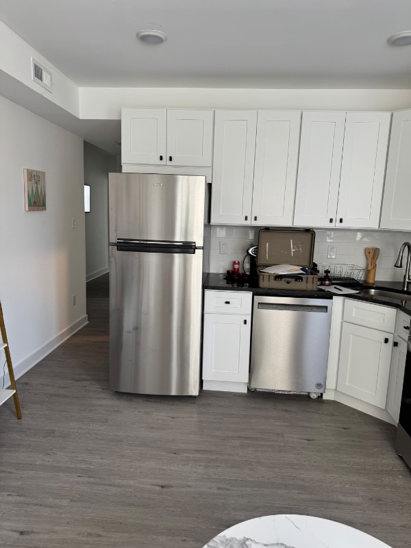 Foto del edificio - 1650 W Cheltenham Ave