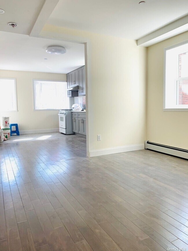 Foto del edificio - 116,15 14th Rd