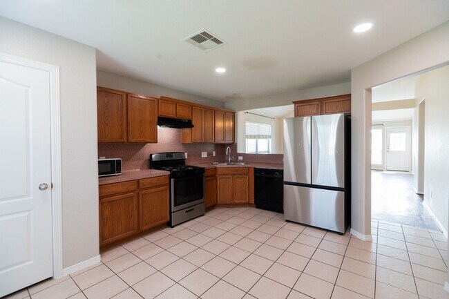 Building Photo - 1052 Windy Grove Ln