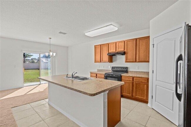 Building Photo - 817 Sheen Cir