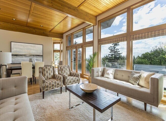 Foto del edificio - Arlington Heights Retreat! Breathtaking Vi...