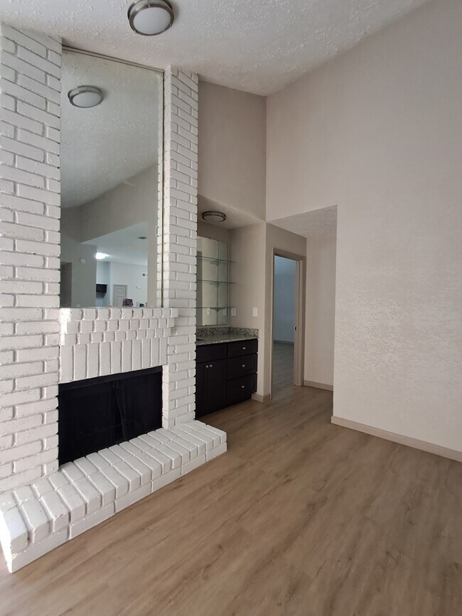 Foto del edificio - 11727 Ridge Run Dr