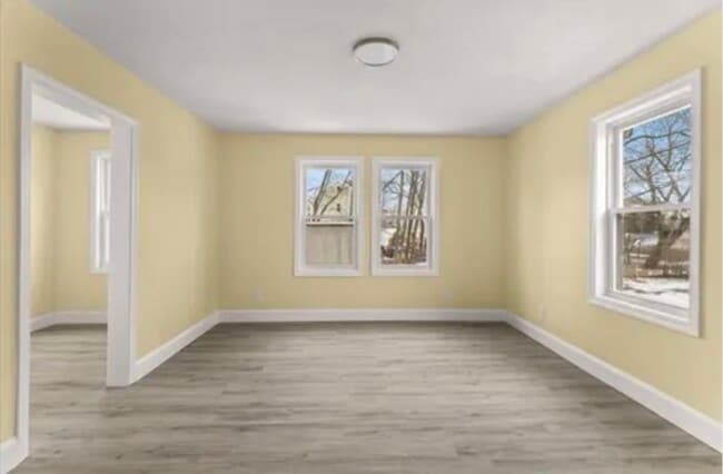 Building Photo - 29 St Casimir Ave