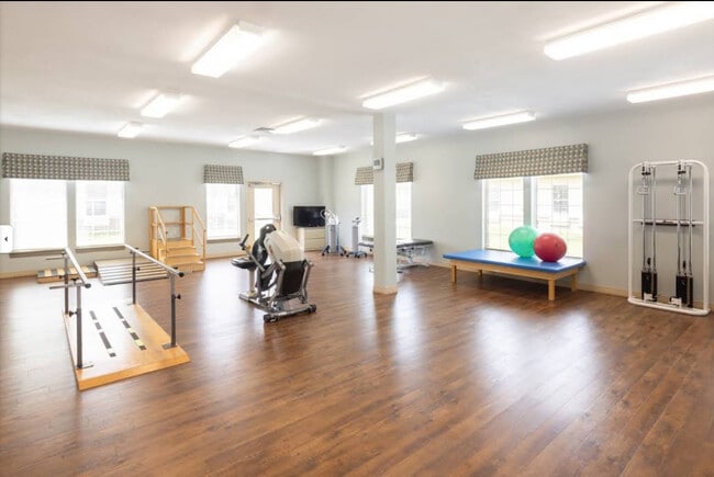 Rehabilitation Gym - Villages of Jackson Creek