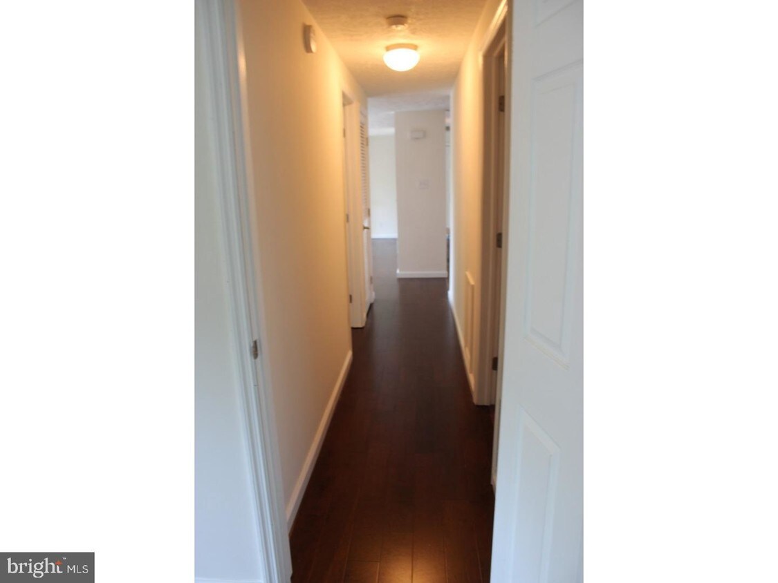 58 Kenwood Dr, Sicklerville, NJ 08081 Apartment for Rent in Sicklerville, NJ