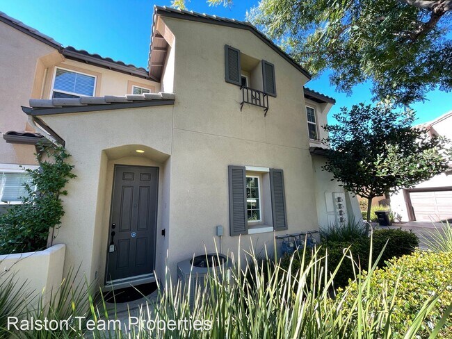 Building Photo - 3 br, 2 bath House - 1420 Caminito Lucca #1