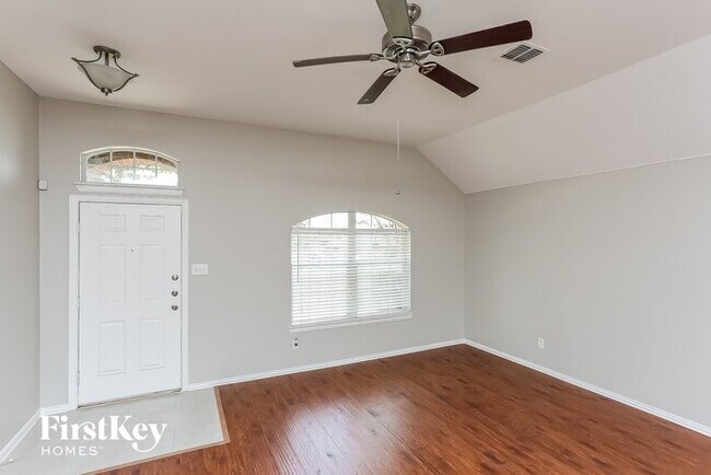 Building Photo - 1509 Mt Zion Dr