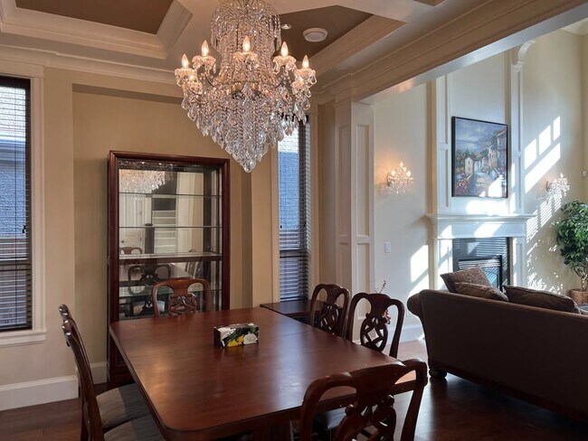 Photo du bâtiment - 5191 Calderwood Crescent