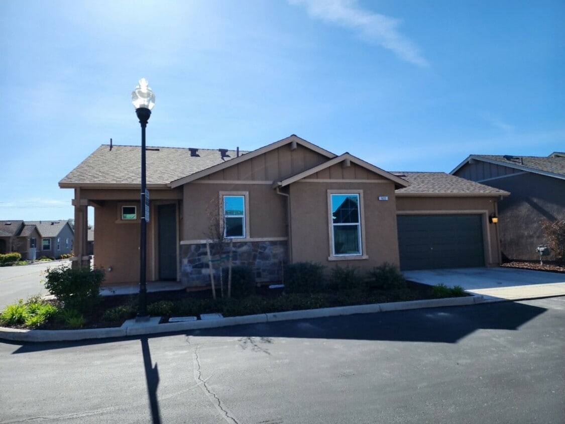 Foto del edificio - BEAUTIFUL, Cozy, quiet home