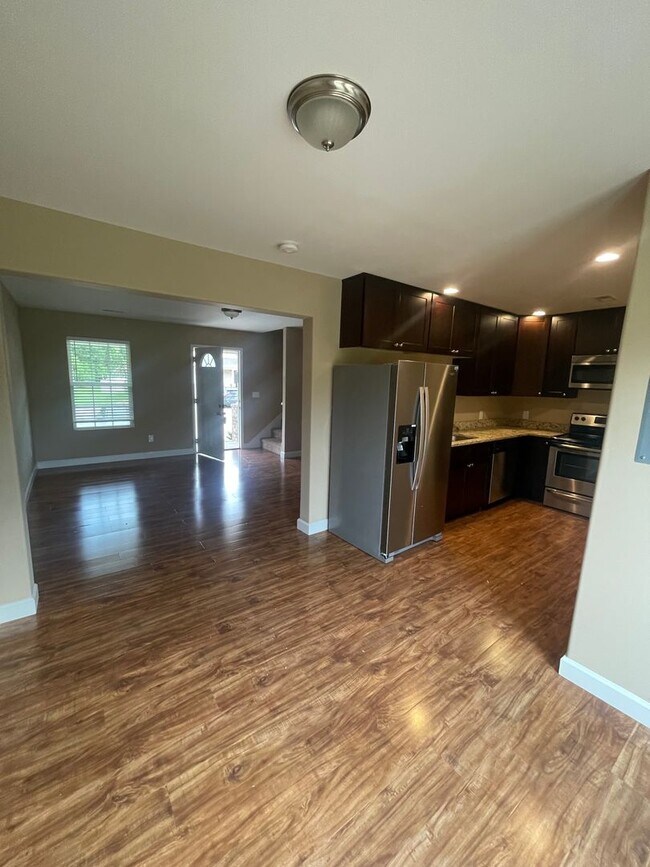 Building Photo - Modern Homes on Beals Chapel