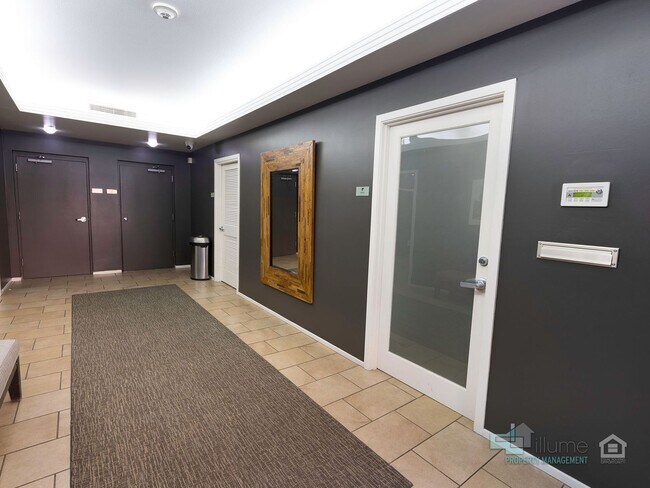 Foto del edificio - University Park 2 Bd/2 Bth w/parking- water/sewer/trash included!